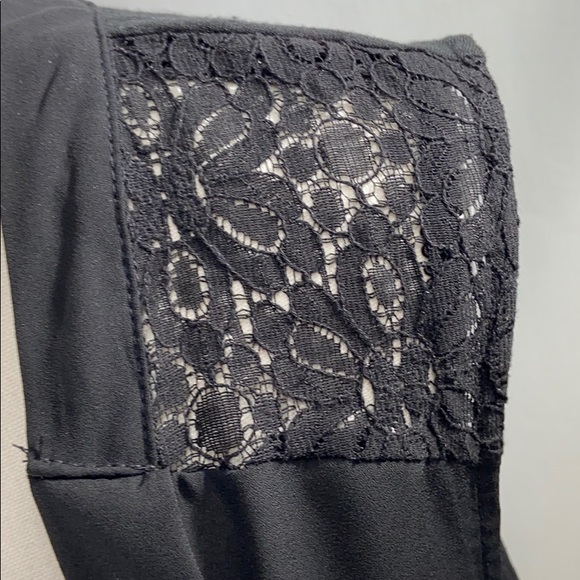 NWOT Sleeveless Top w/Lace Shoulder Details Black - Picture 4 of 14